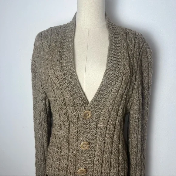 Handmade Cable Knit Button Front Cardigan - Picture 5 of 8